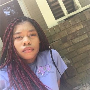 Meet your Posher, Andrea